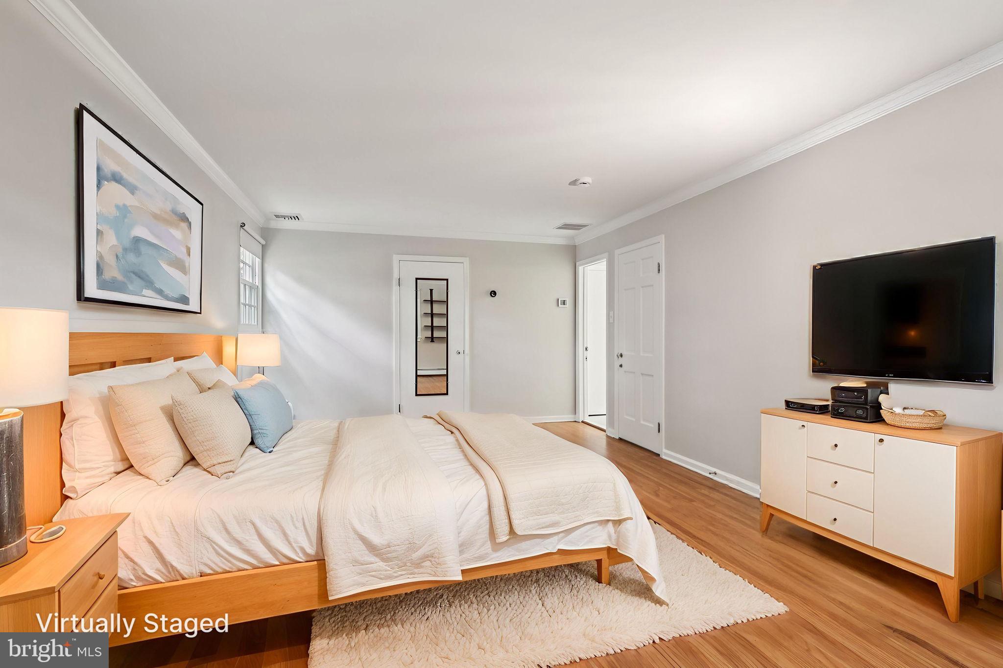 CHARTER CHASE - Residential