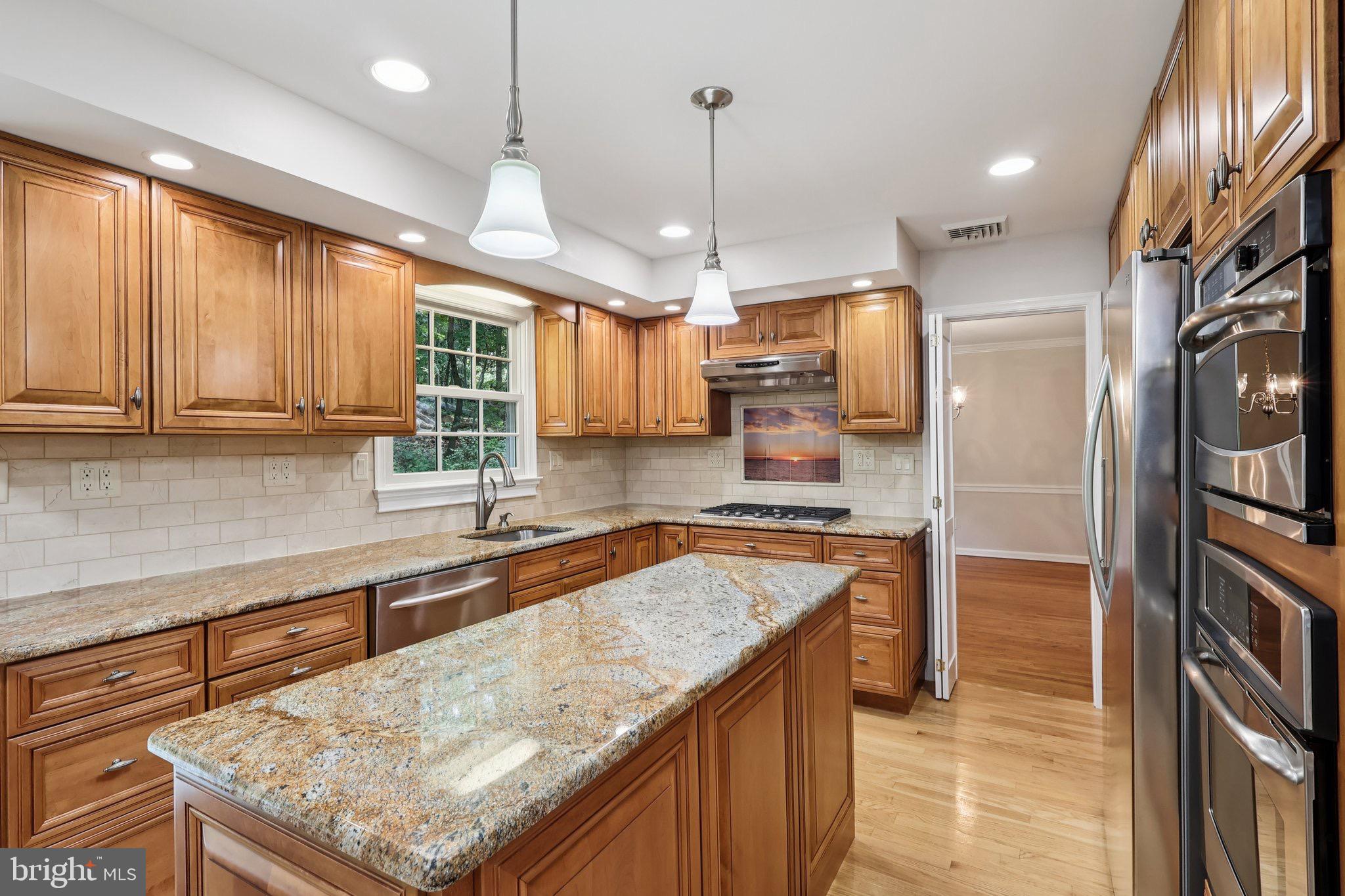 CHARTER CHASE - Residential