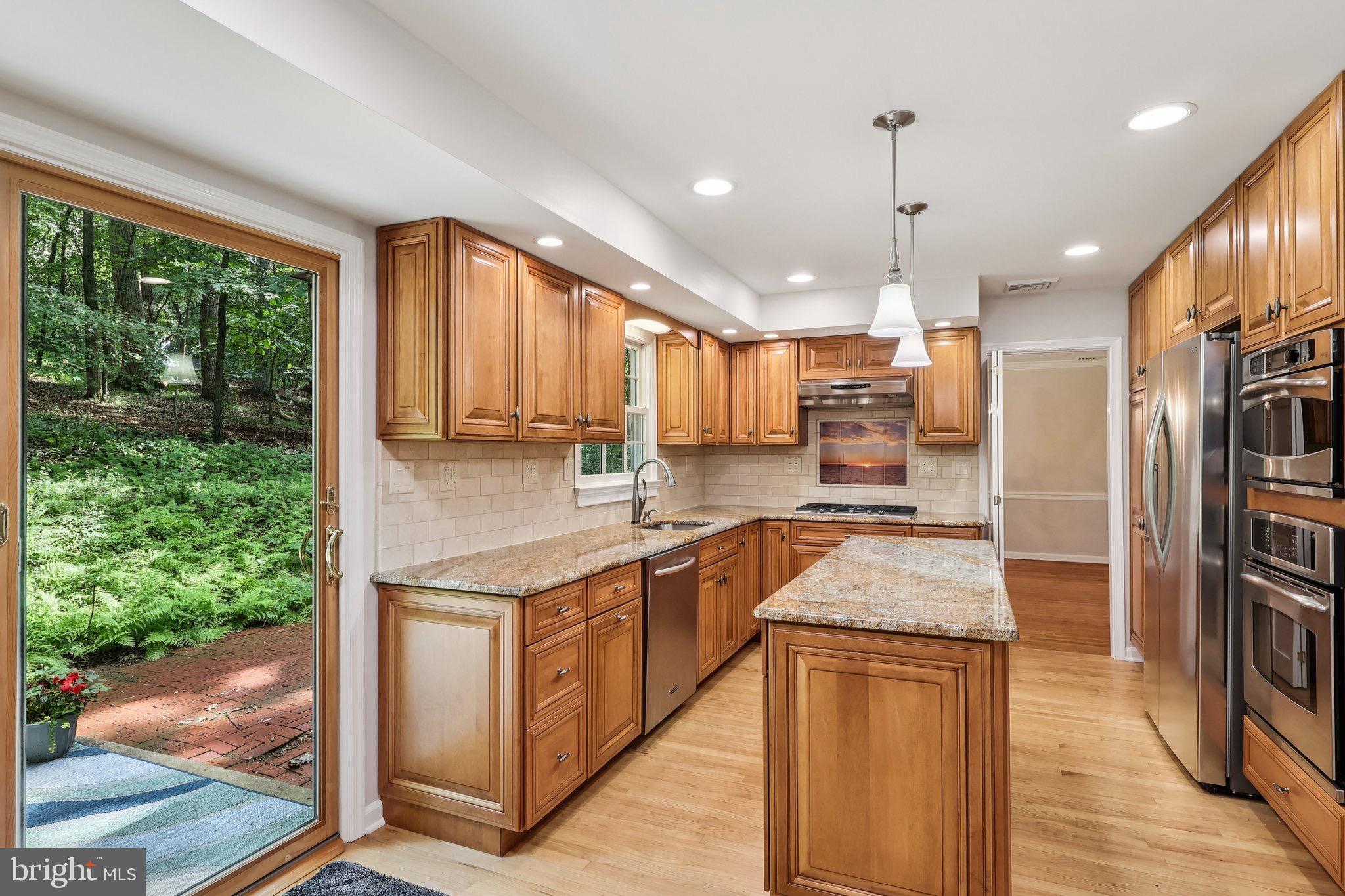 CHARTER CHASE - Residential