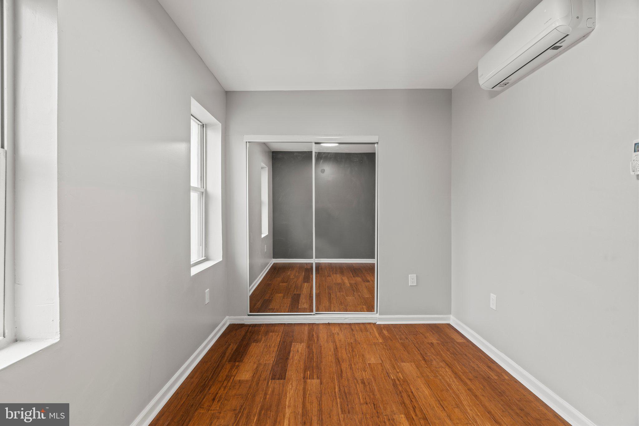 STRAWBERRY MANSION - Residential