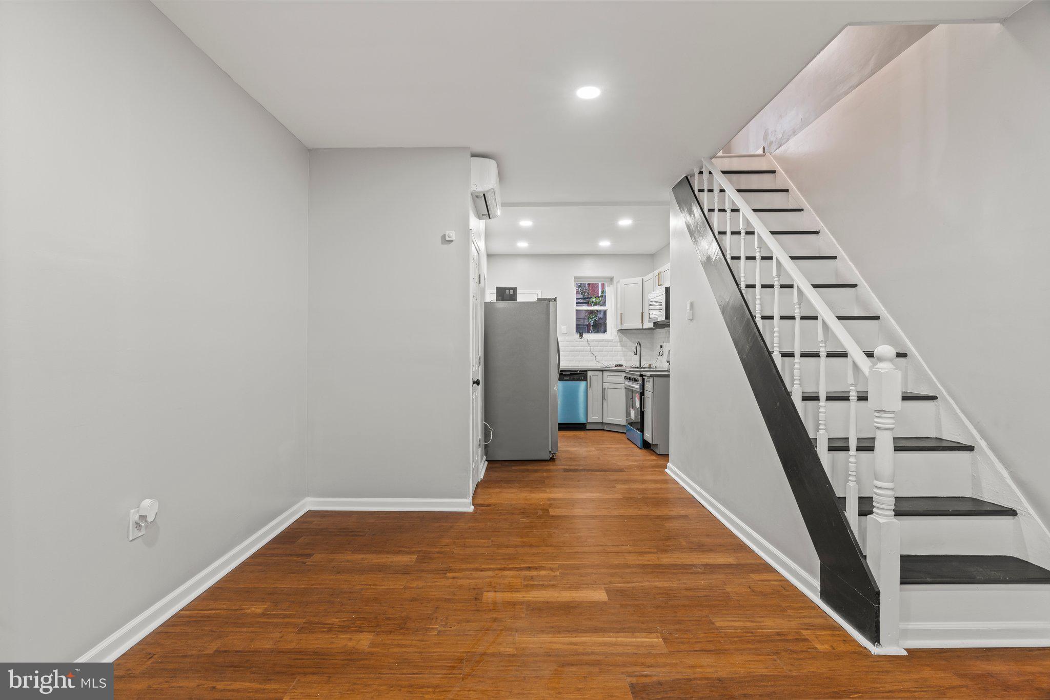 STRAWBERRY MANSION - Residential