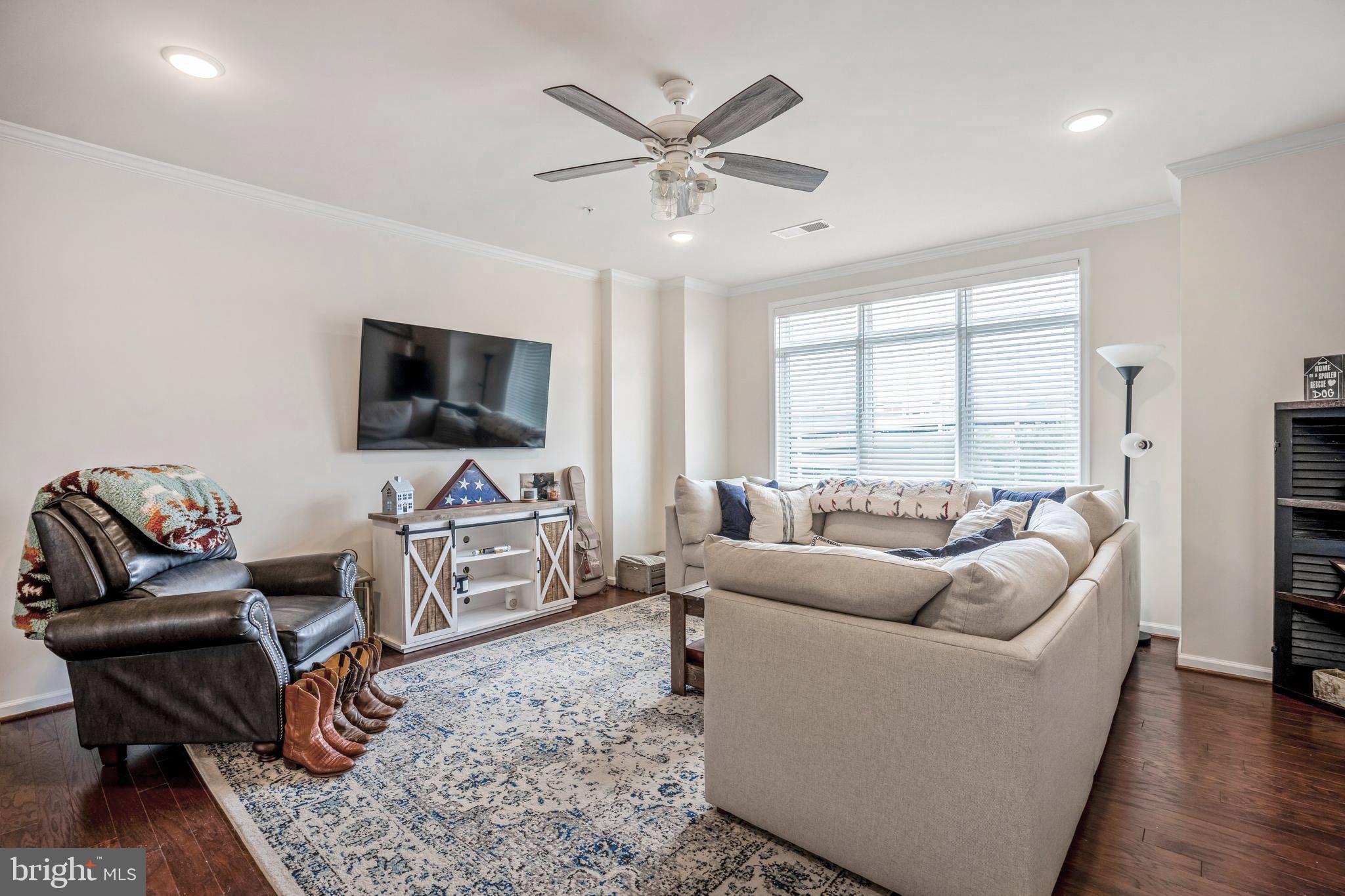 LOFTS AT VILLAGE WALK - Residential Lease