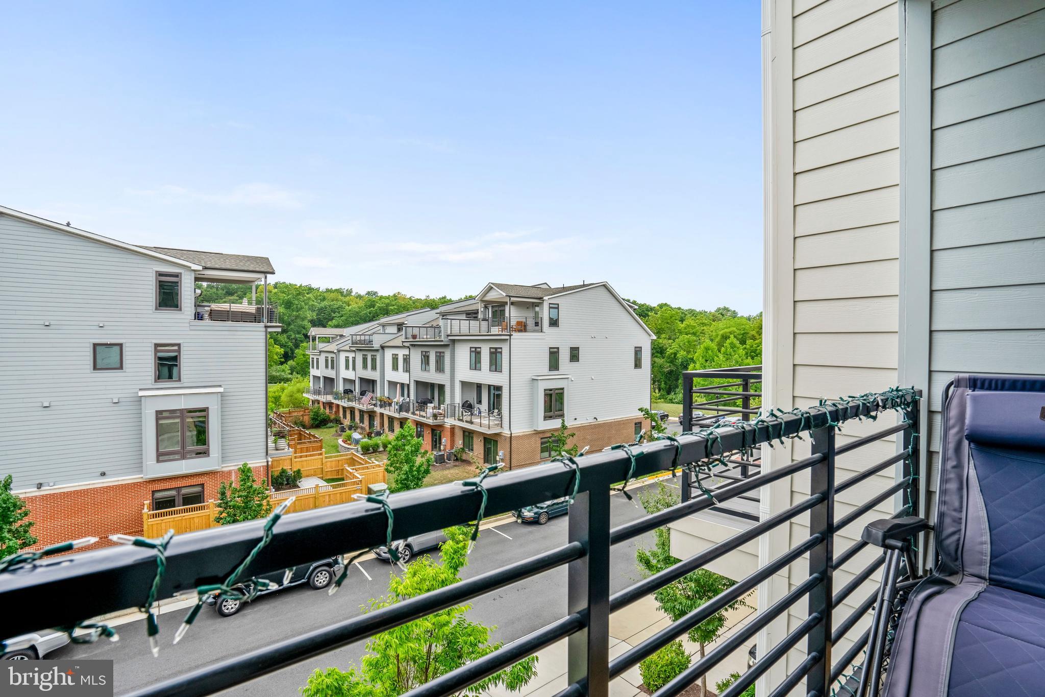 LOFTS AT VILLAGE WALK - Residential Lease