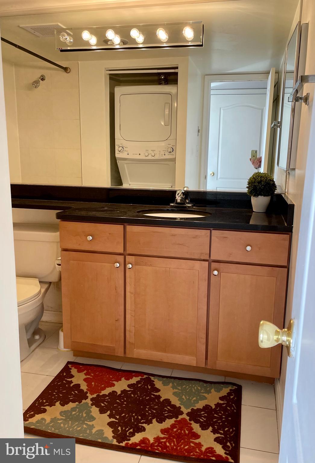 RENAISSANCE AT TYSONS - Residential Lease