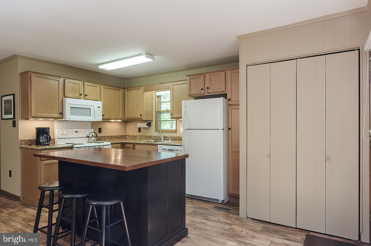 HAPPY VALLEY RETREAT - Residential