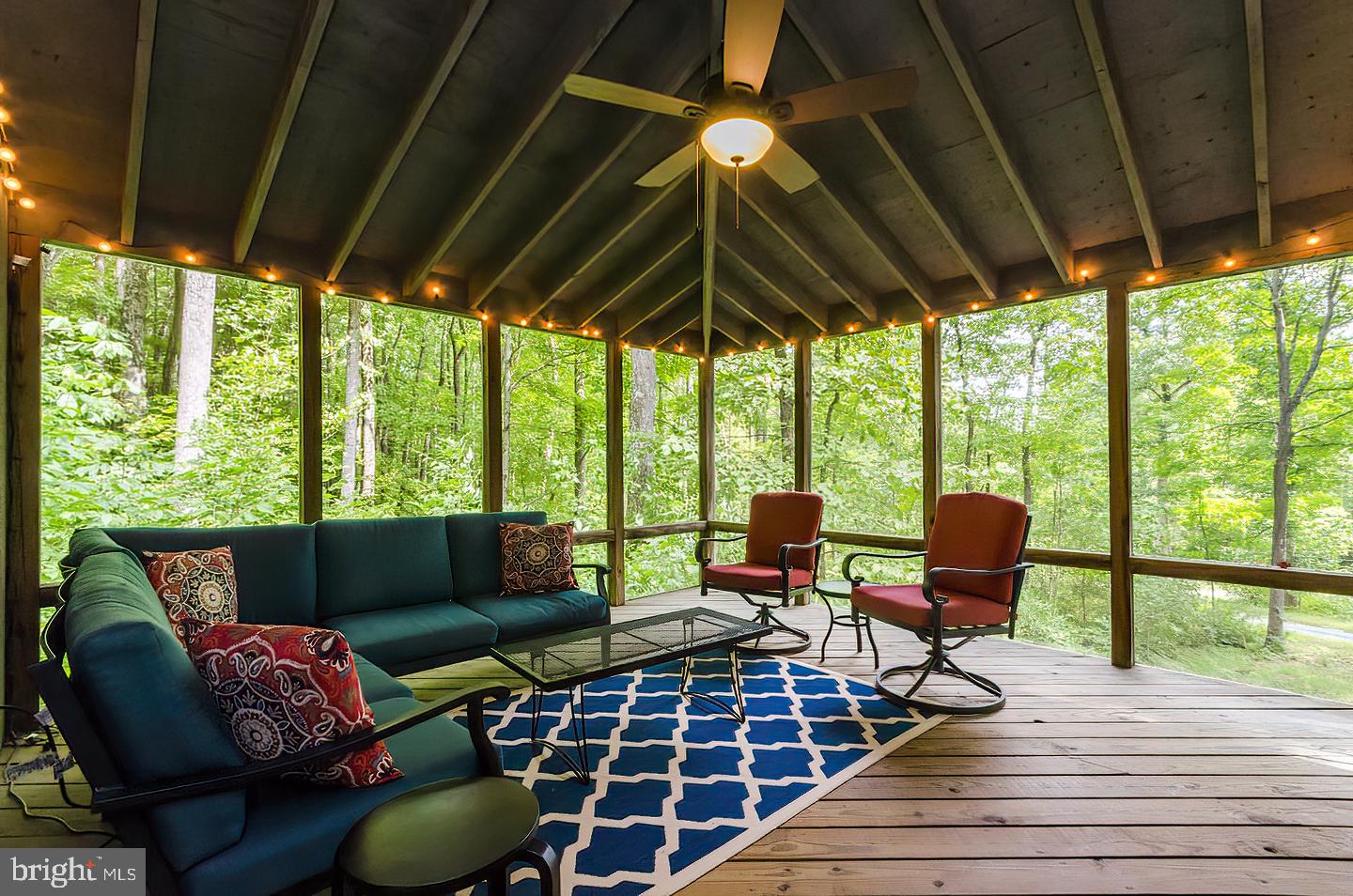 HAPPY VALLEY RETREAT - Residential