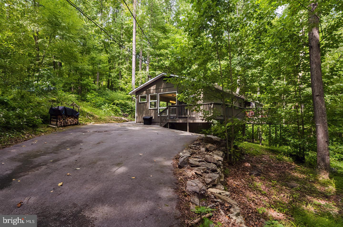 HAPPY VALLEY RETREAT - Residential