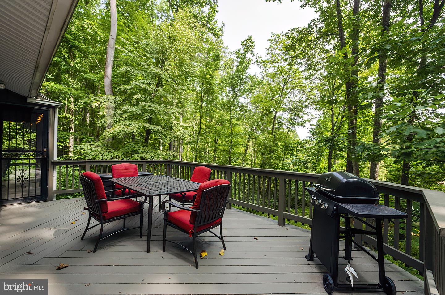 HAPPY VALLEY RETREAT - Residential