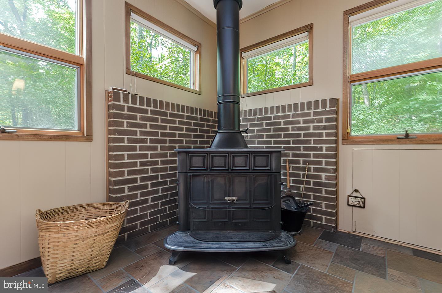 HAPPY VALLEY RETREAT - Residential