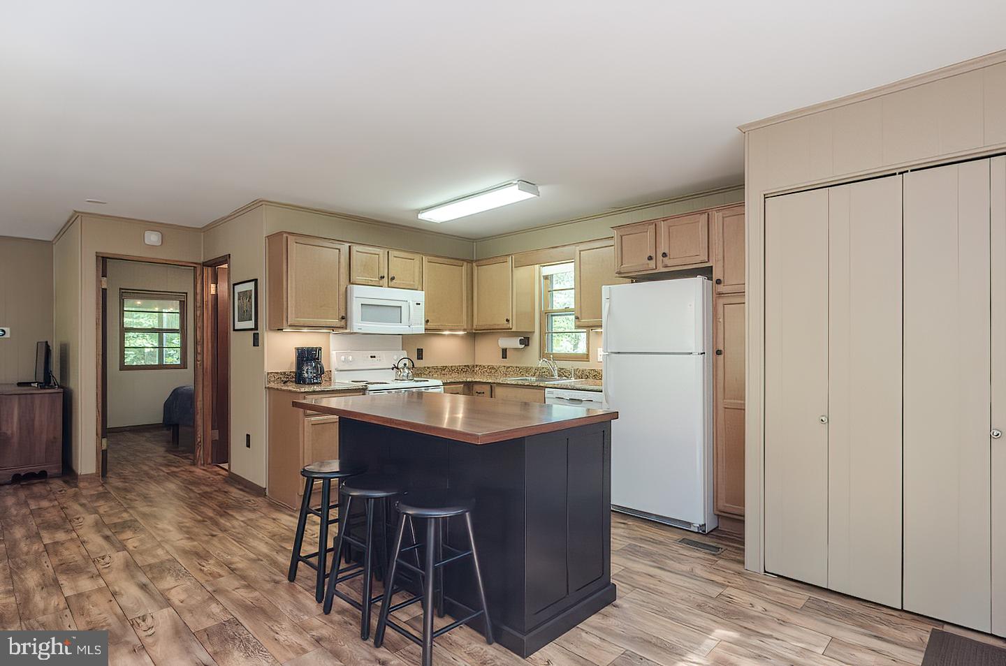 HAPPY VALLEY RETREAT - Residential