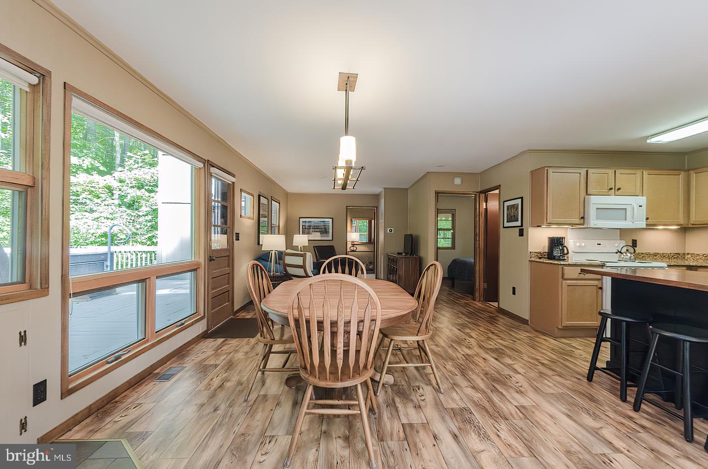 HAPPY VALLEY RETREAT - Residential