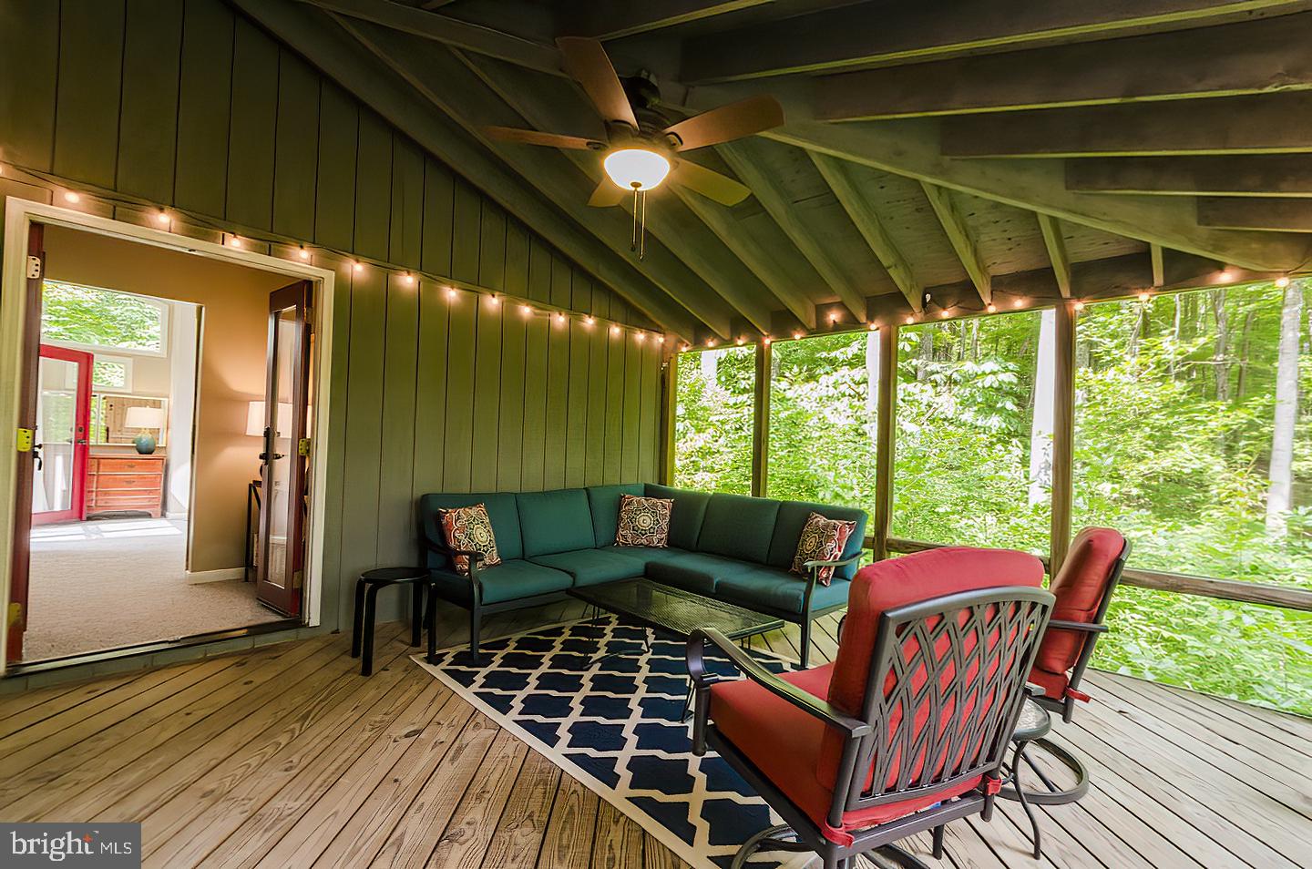 HAPPY VALLEY RETREAT - Residential