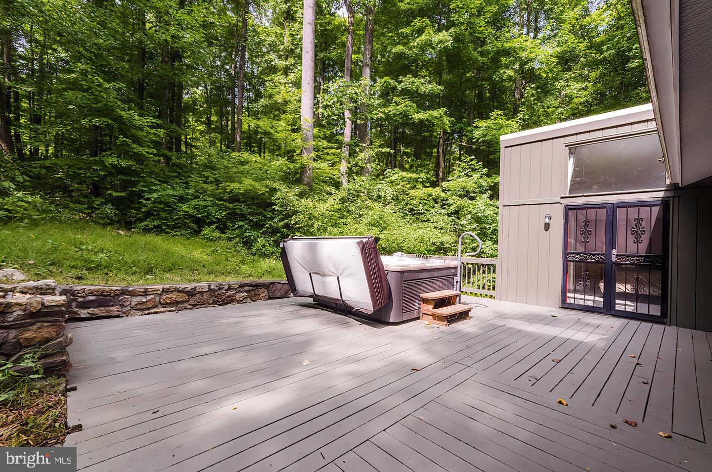 HAPPY VALLEY RETREAT - Residential