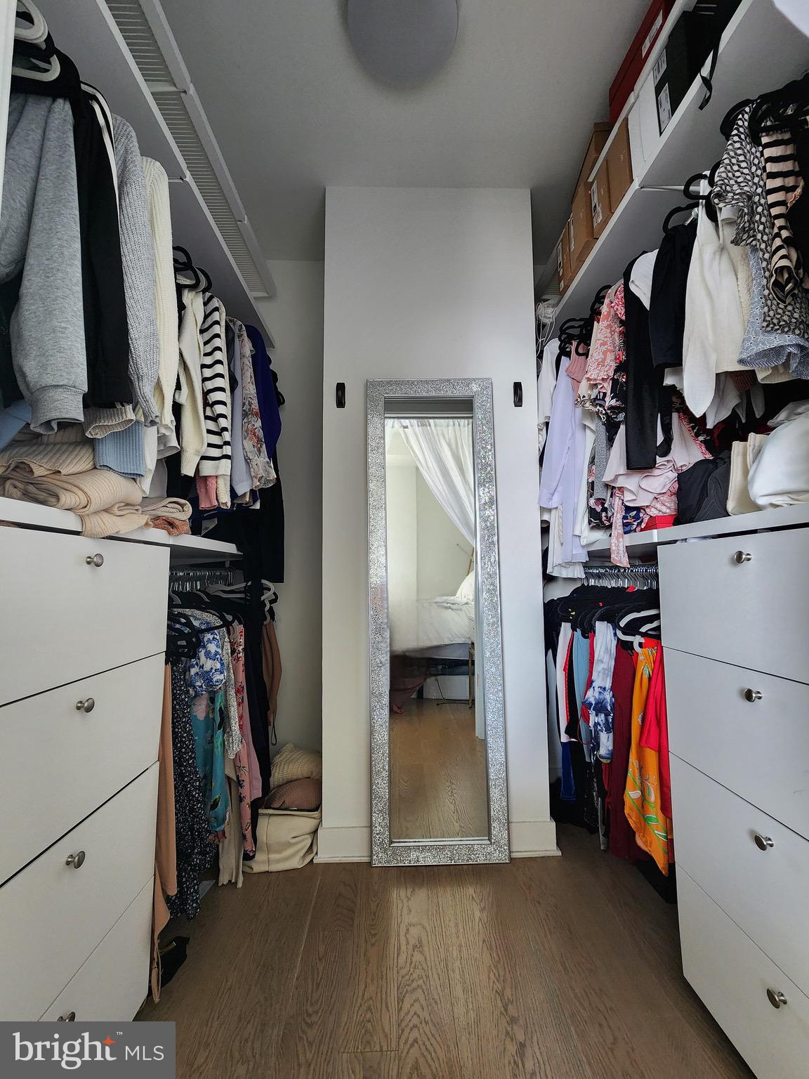 THE VERSE CONDO - Residential Lease