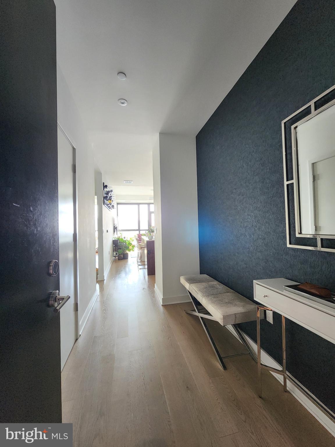 THE VERSE CONDO - Residential Lease