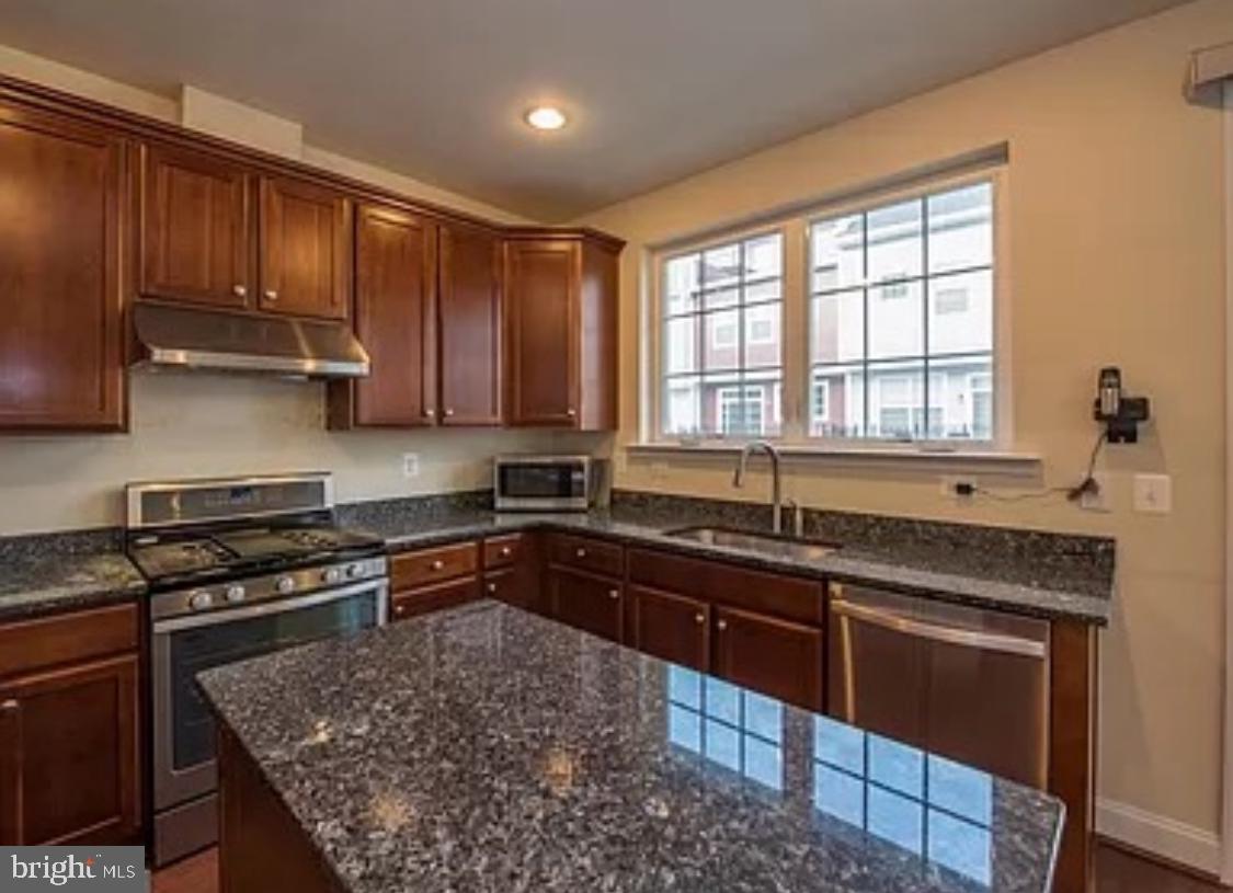 SHIPLEYS GRANT - Residential Lease