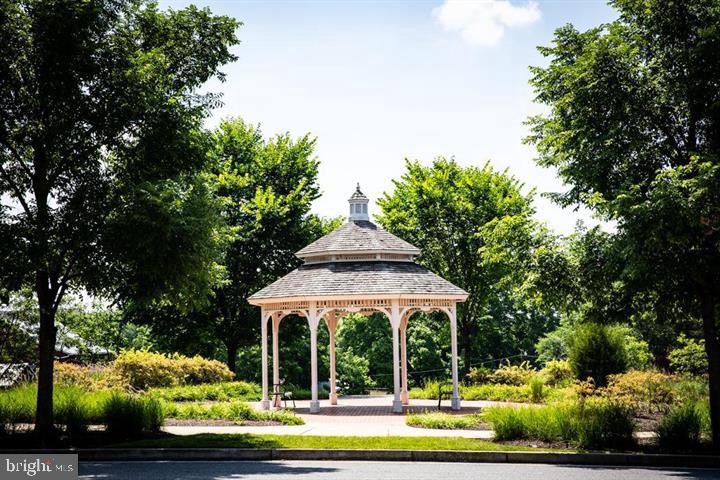 SHIPLEYS GRANT - Residential Lease