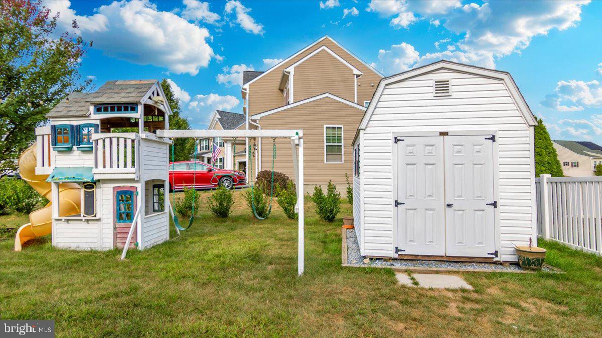 WESTFIELDS - Residential Lease