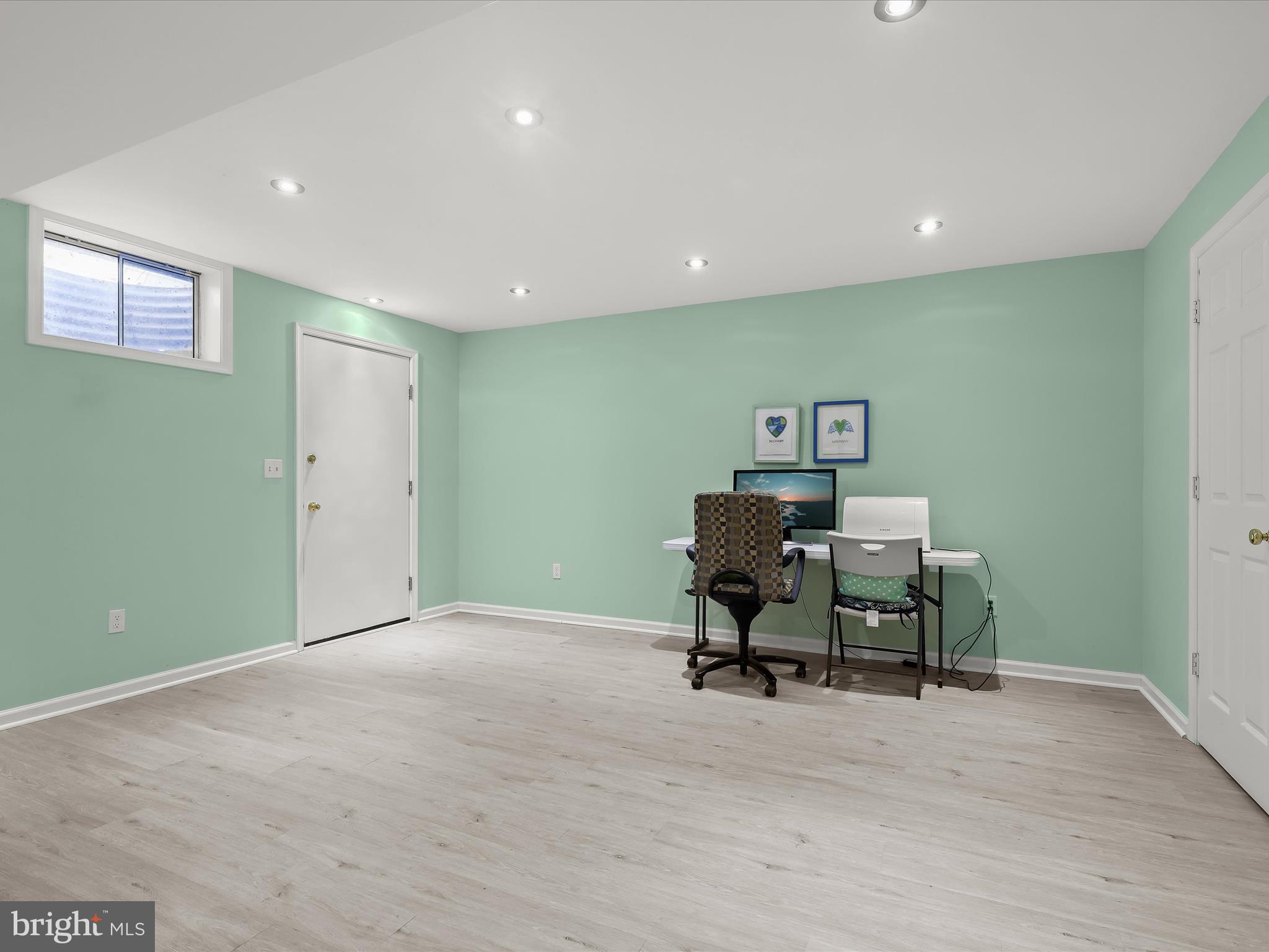 COOL SPRING MEADOWS - Residential