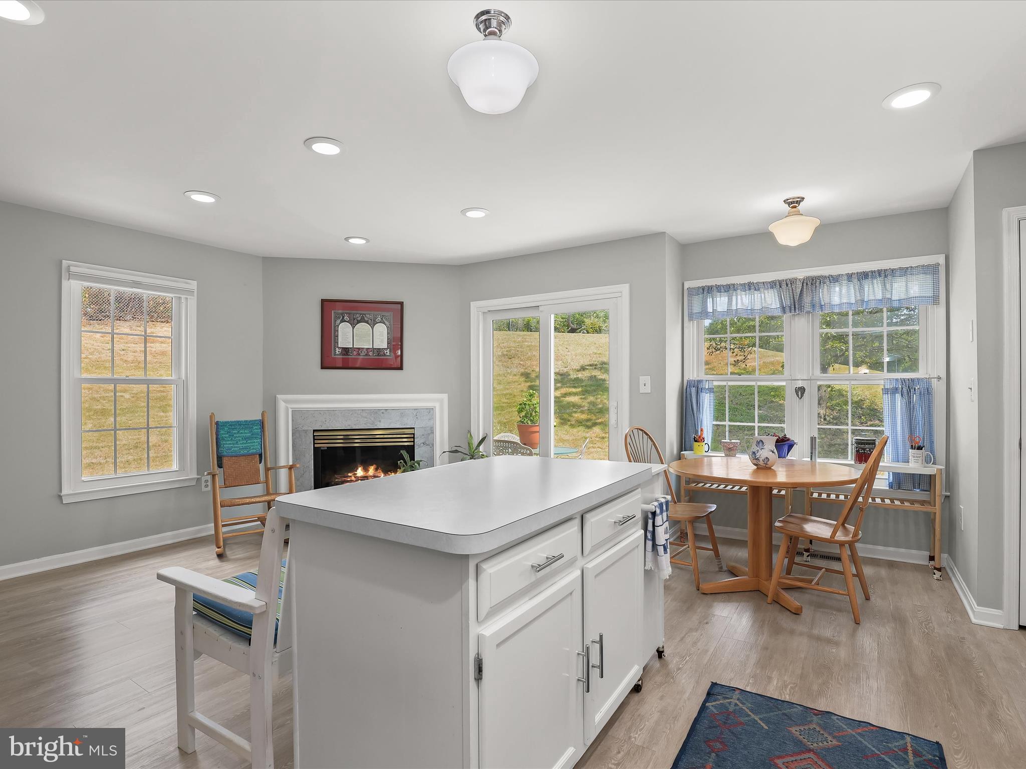 COOL SPRING MEADOWS - Residential