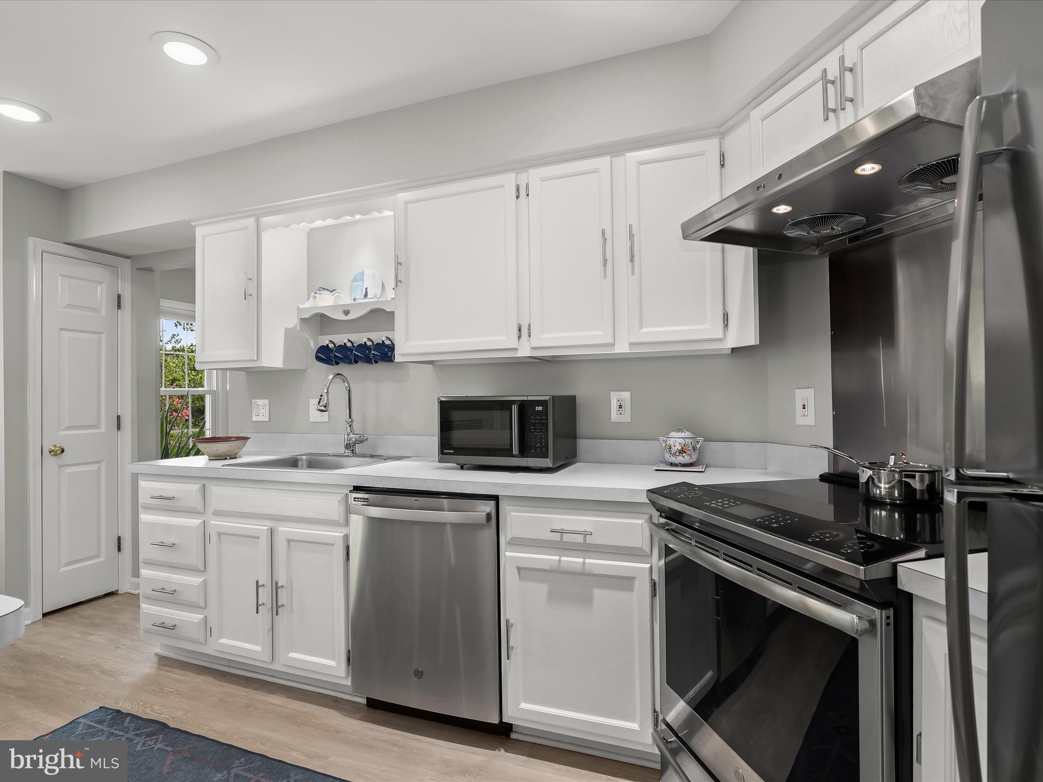 COOL SPRING MEADOWS - Residential