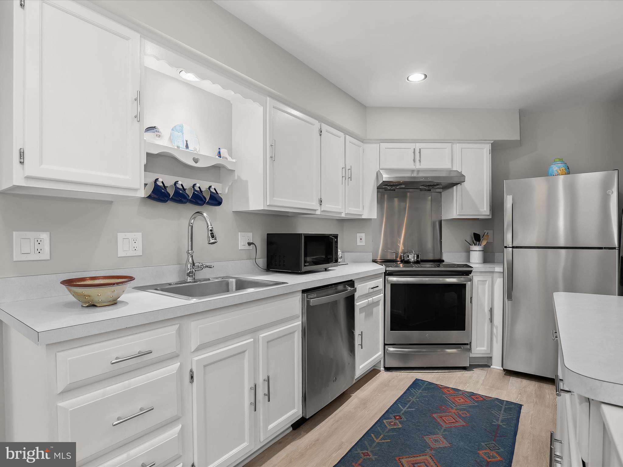 COOL SPRING MEADOWS - Residential