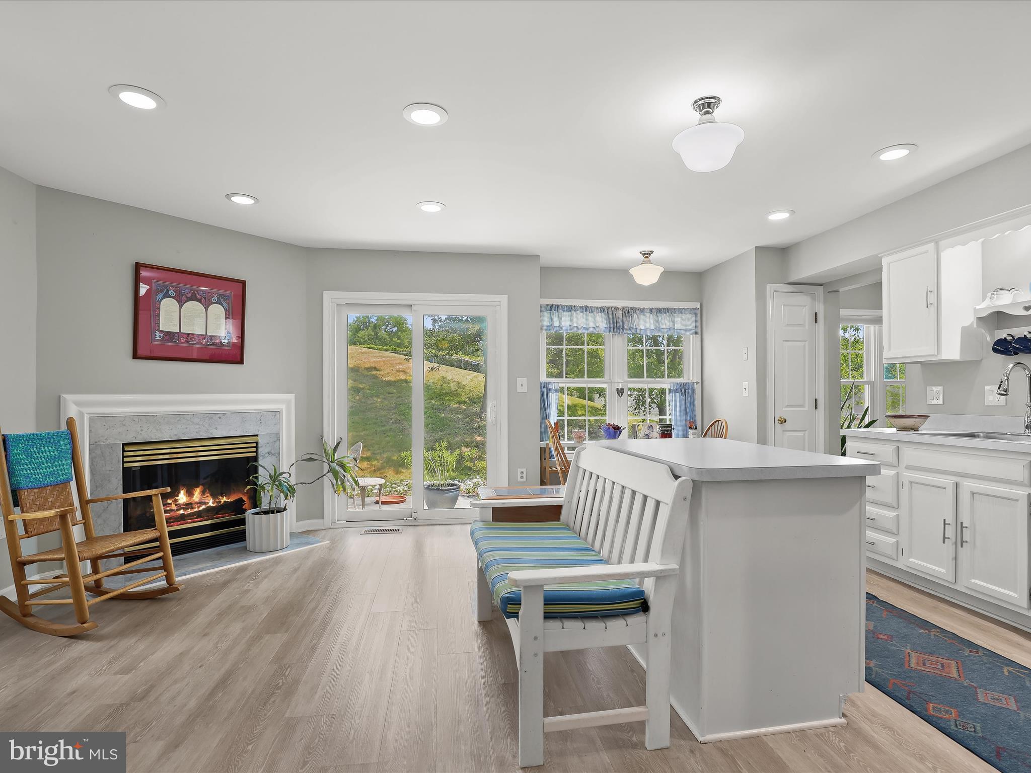 COOL SPRING MEADOWS - Residential