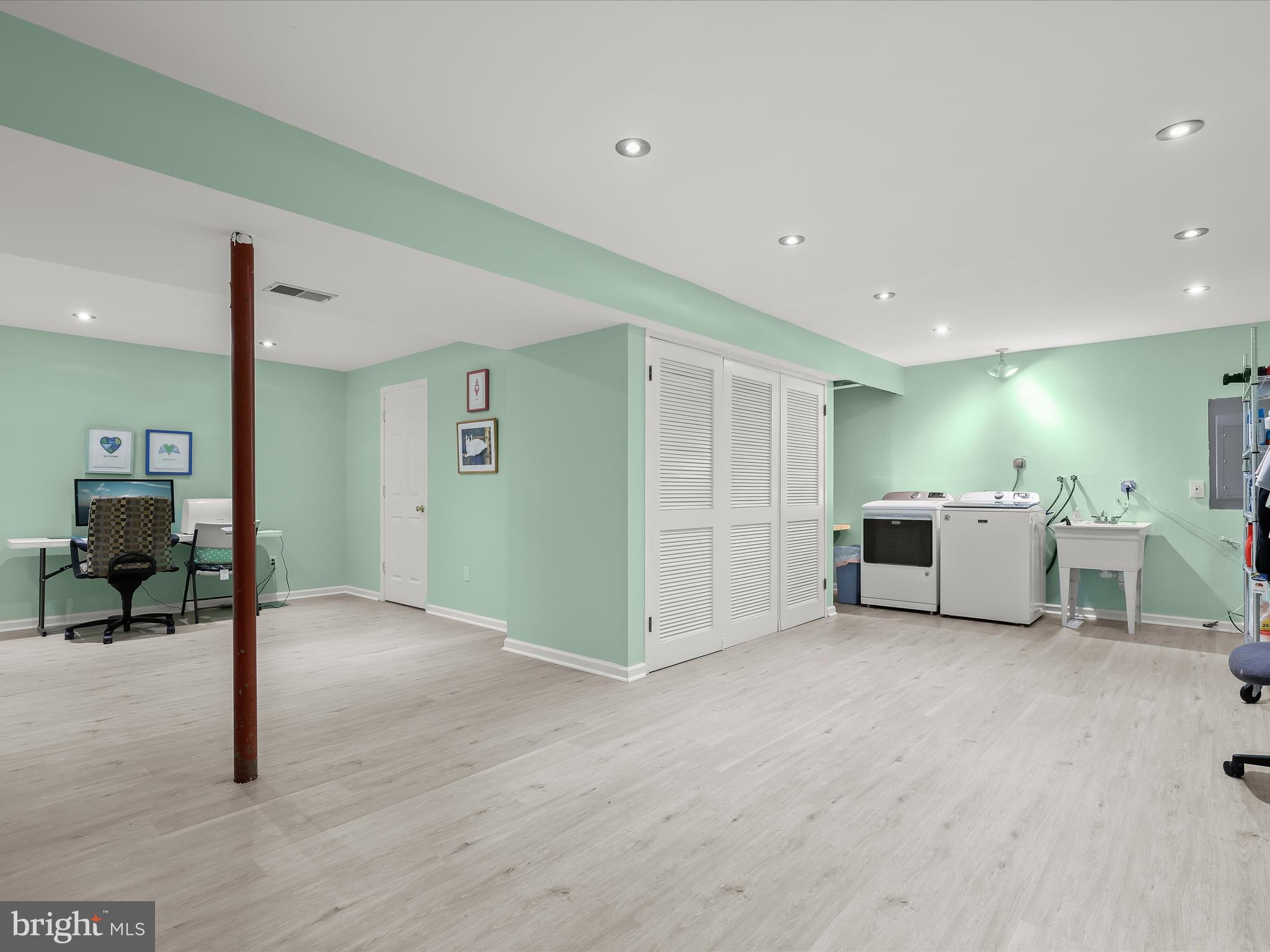 COOL SPRING MEADOWS - Residential