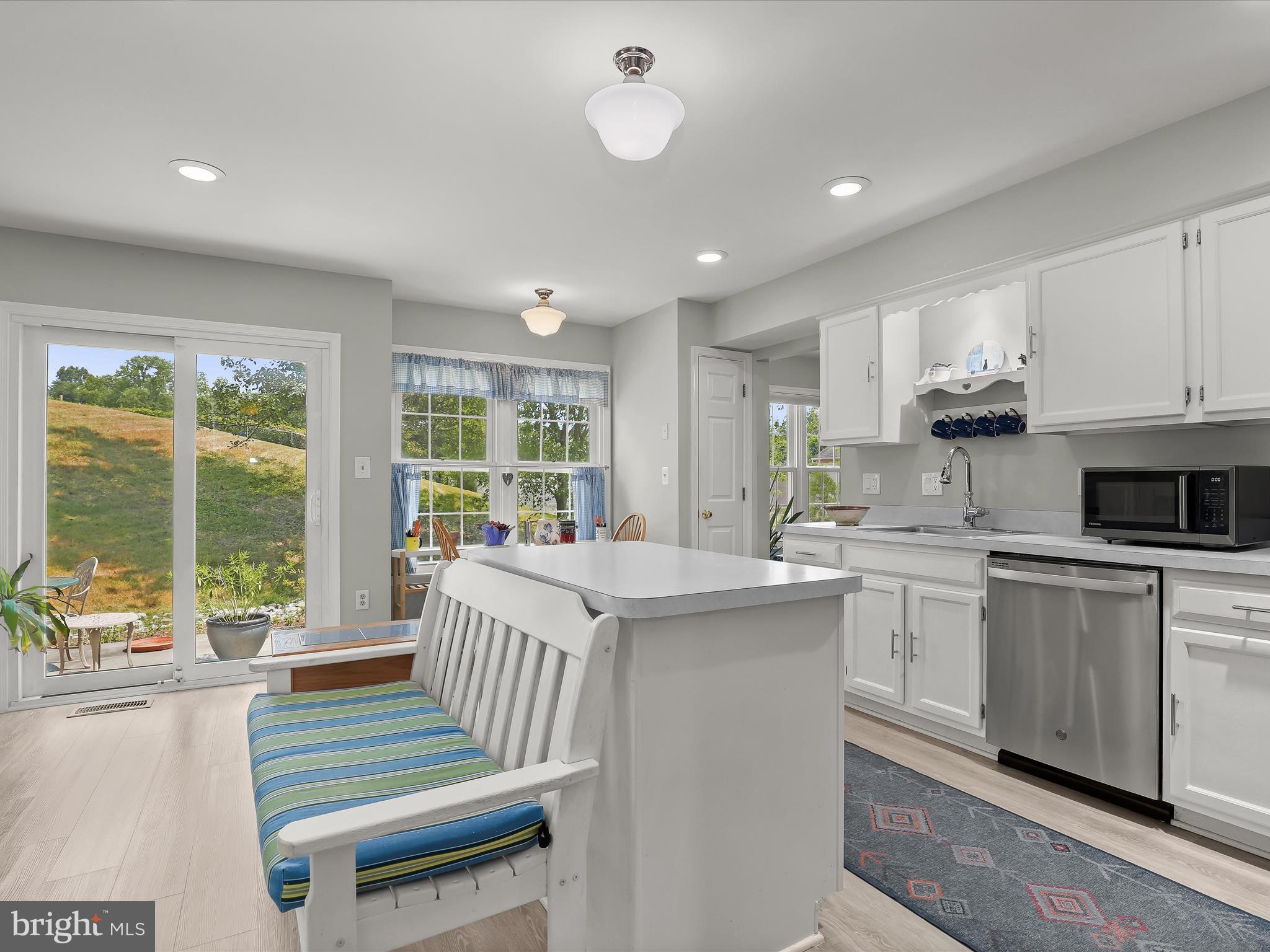 COOL SPRING MEADOWS - Residential