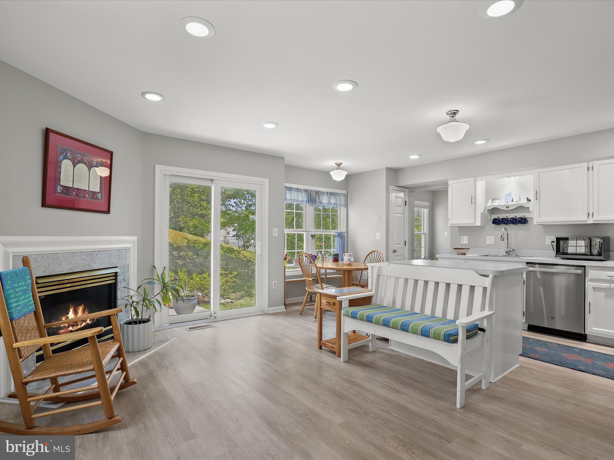 COOL SPRING MEADOWS - Residential