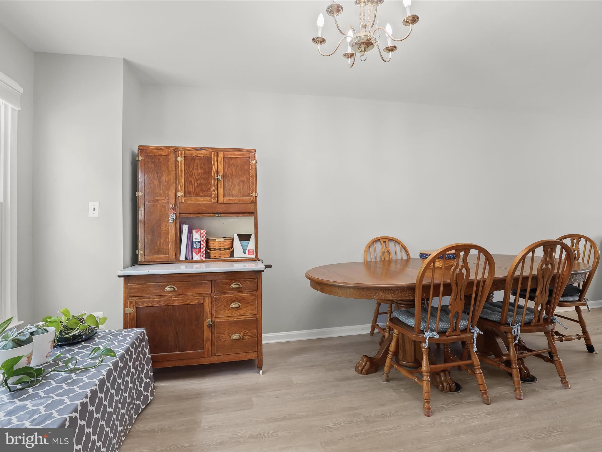 COOL SPRING MEADOWS - Residential