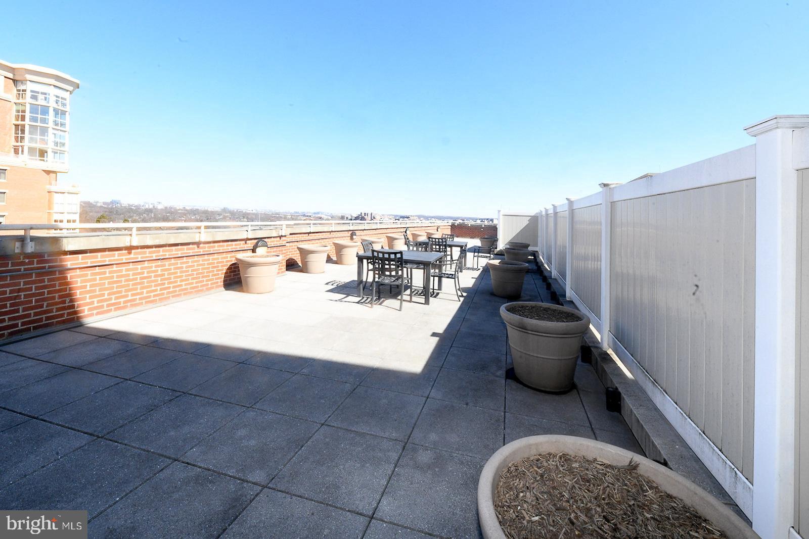 THE JAMIESON - Residential