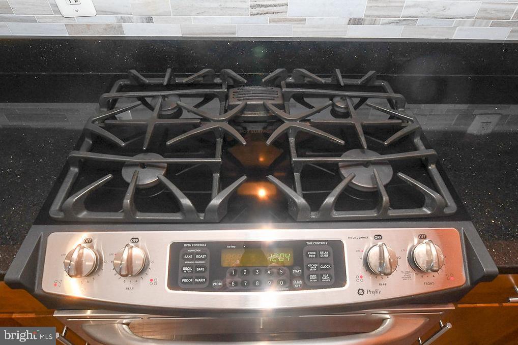 THE JAMIESON - Residential