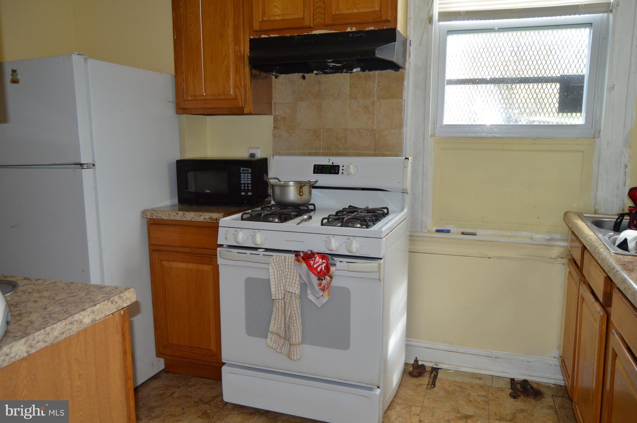 EAST BALTIMORE MIDWAY - Residential