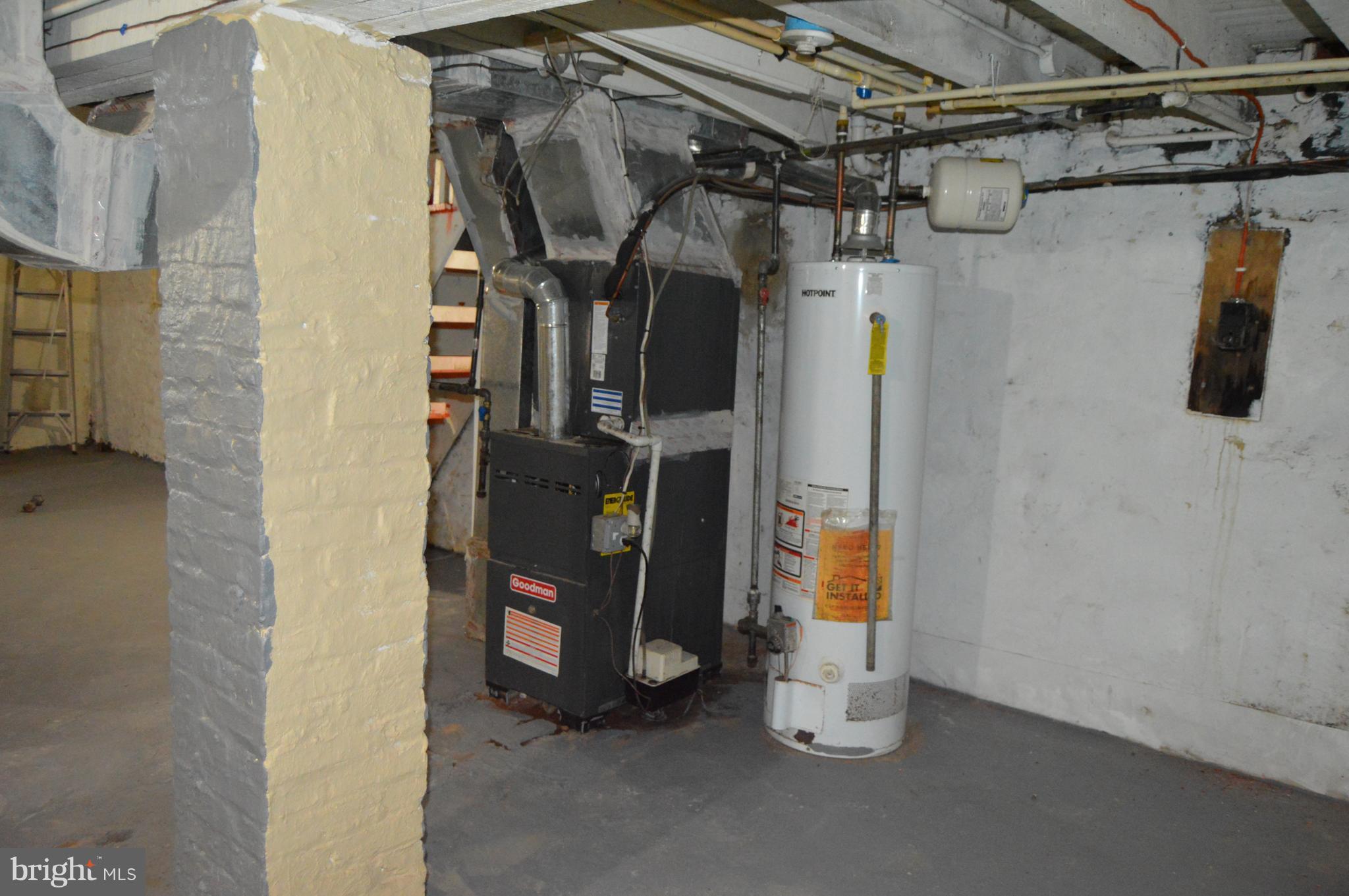 EAST BALTIMORE MIDWAY - Residential