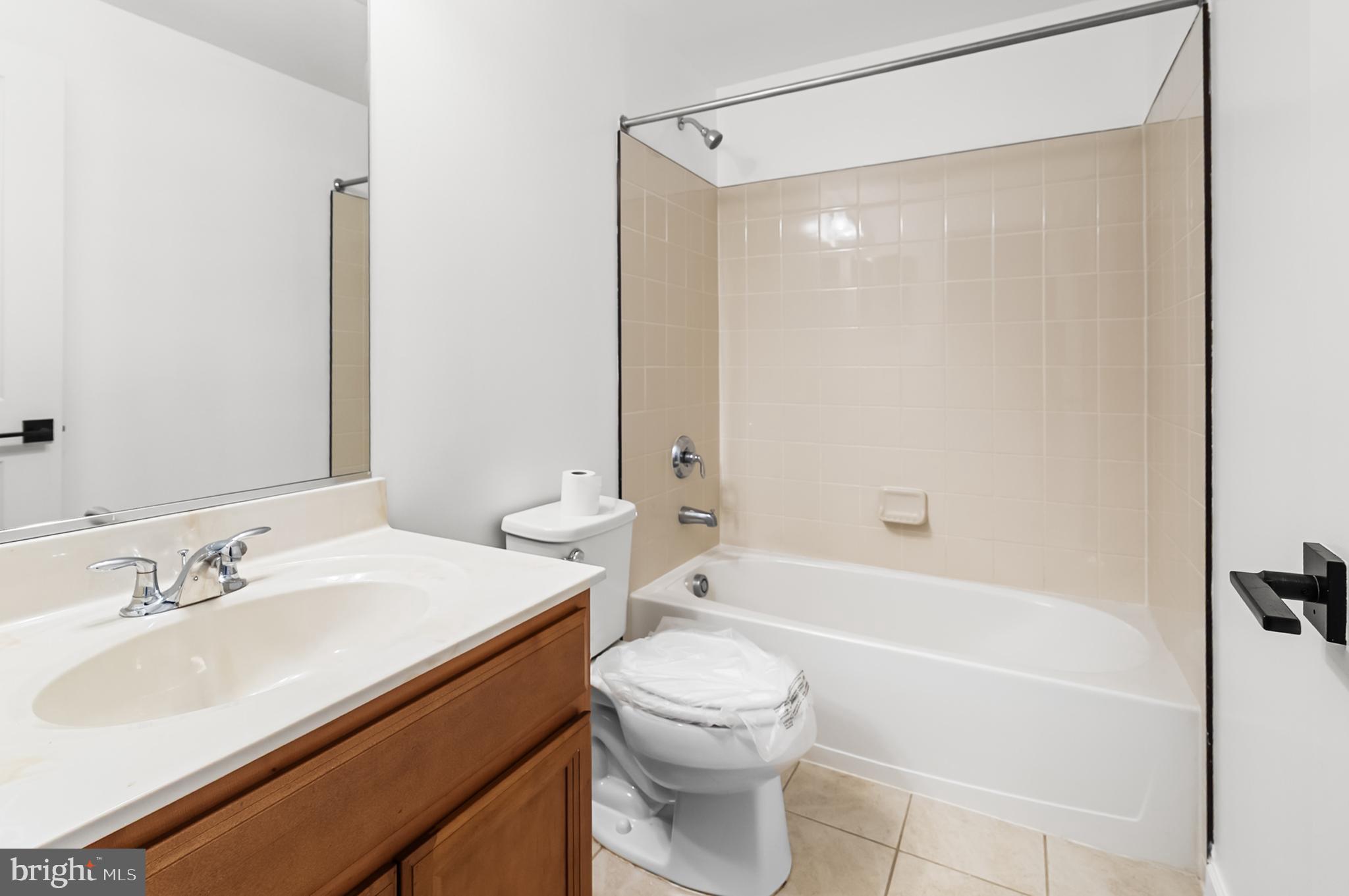 MARLBORO RIDGE - Residential