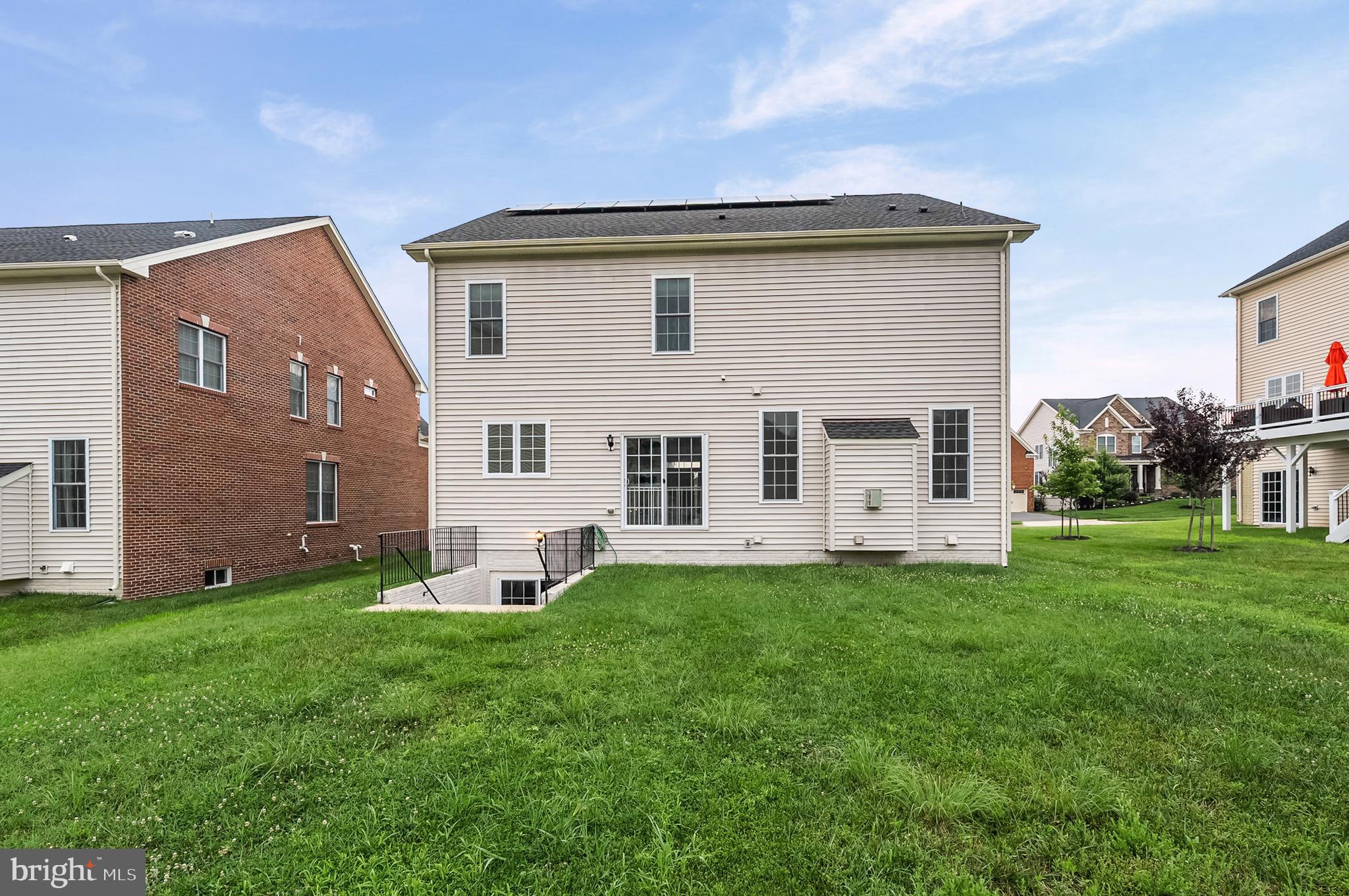 MARLBORO RIDGE - Residential