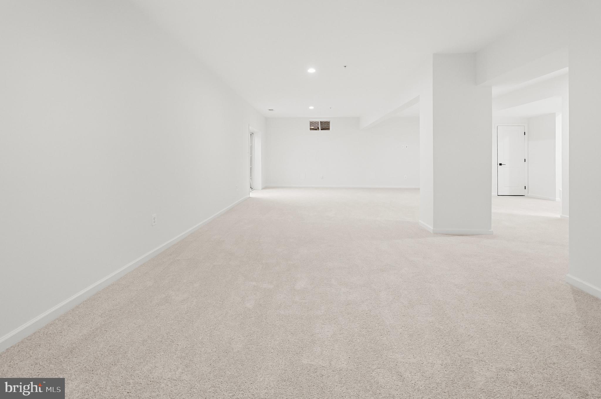 MARLBORO RIDGE - Residential