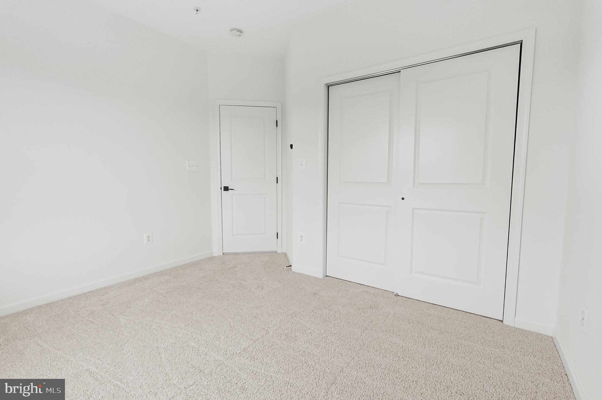 MARLBORO RIDGE - Residential