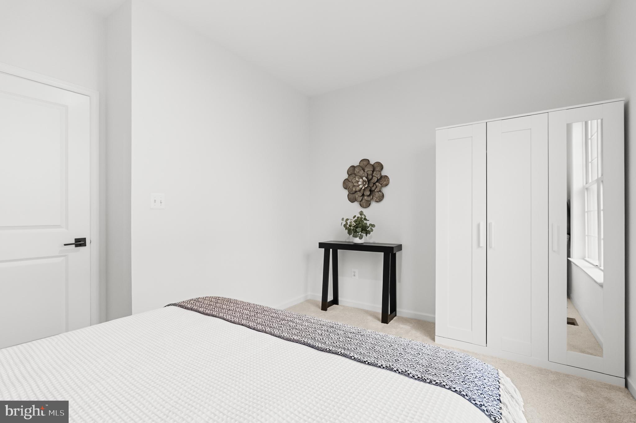 MARLBORO RIDGE - Residential