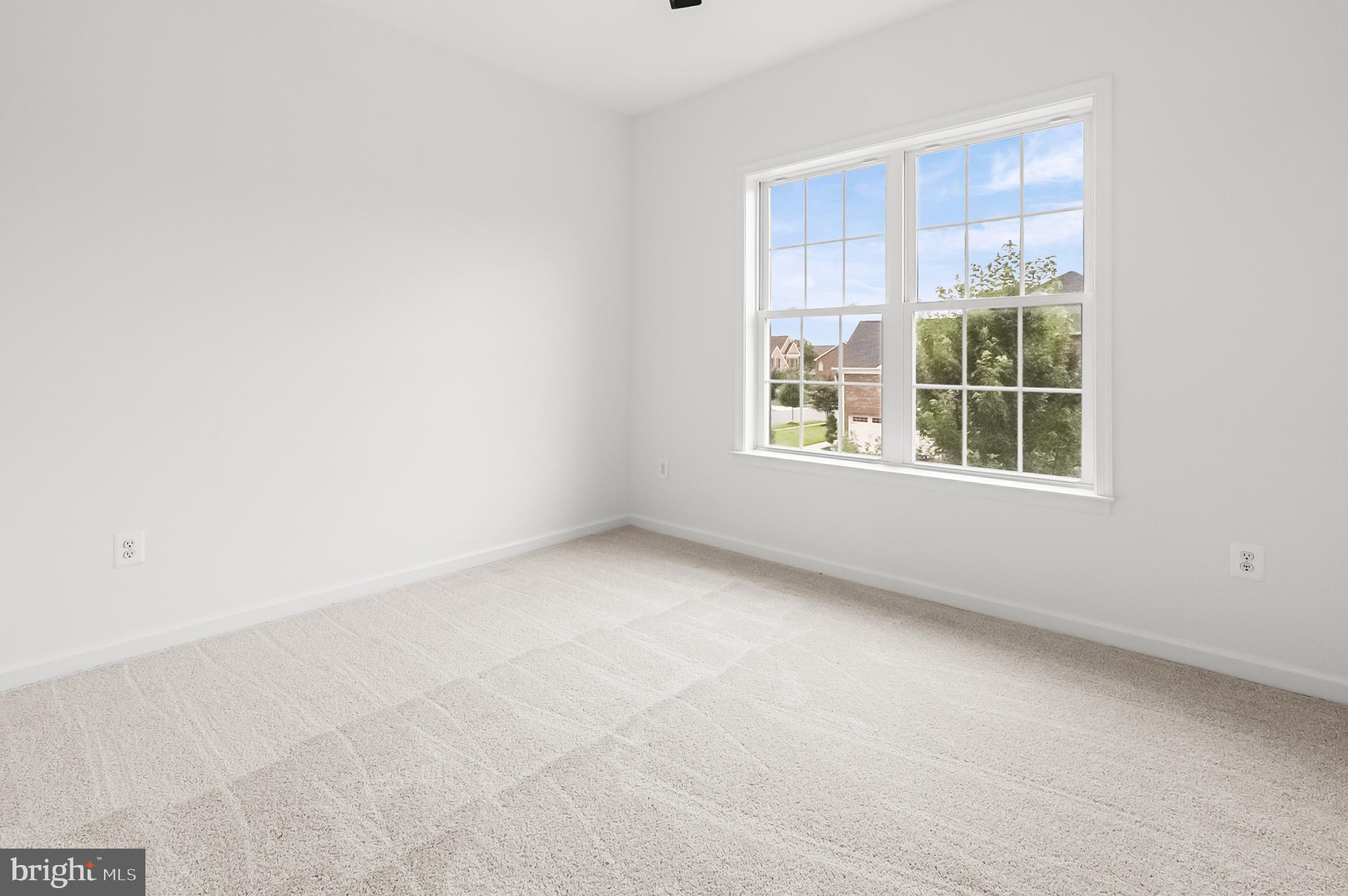 MARLBORO RIDGE - Residential