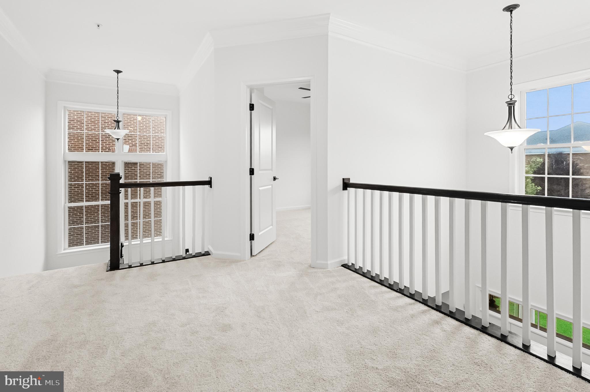 MARLBORO RIDGE - Residential