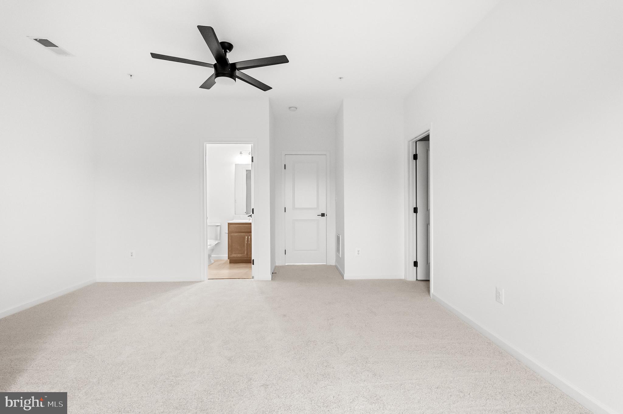 MARLBORO RIDGE - Residential