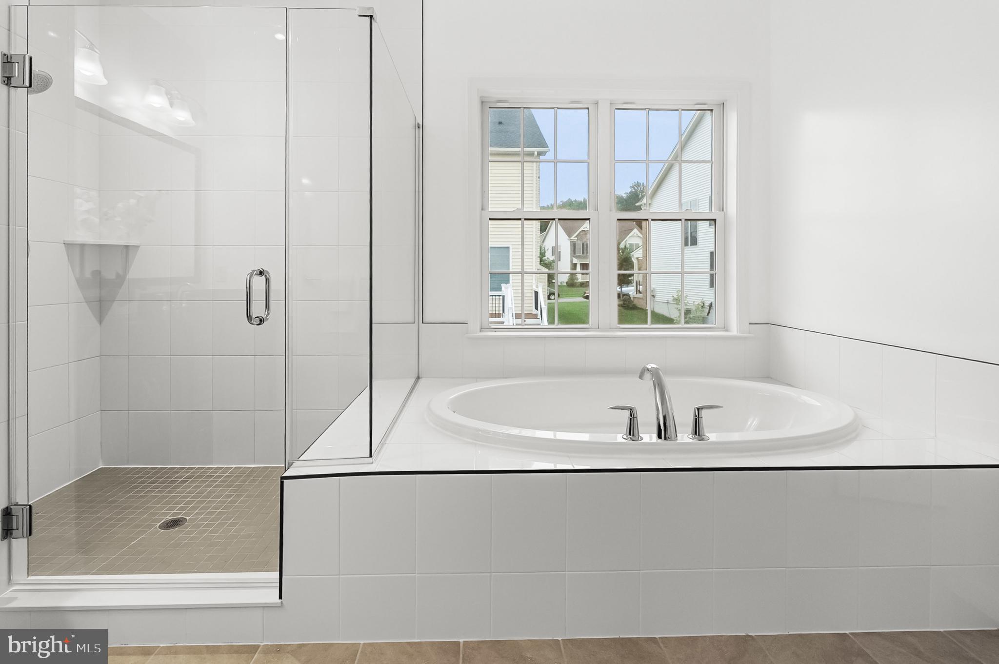 MARLBORO RIDGE - Residential