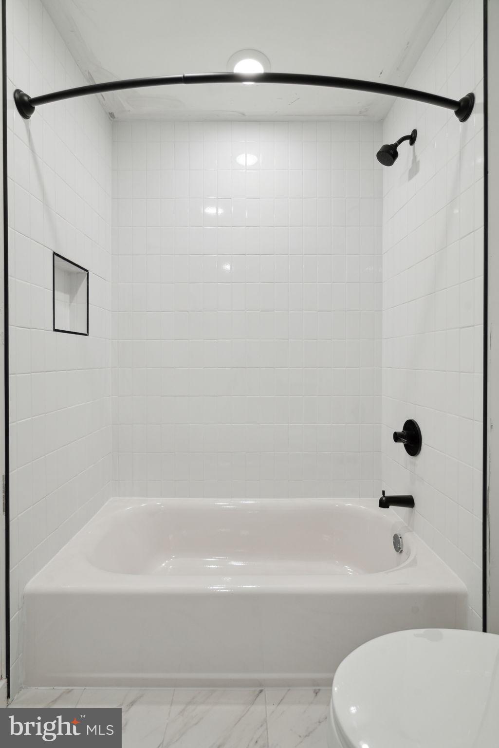 FISHTOWN - Residential Lease