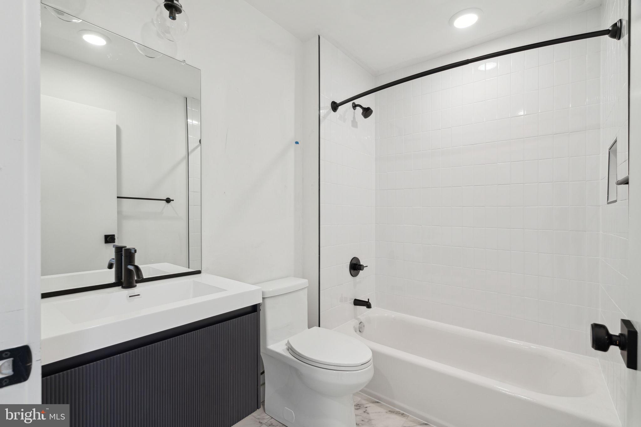 FISHTOWN - Residential Lease