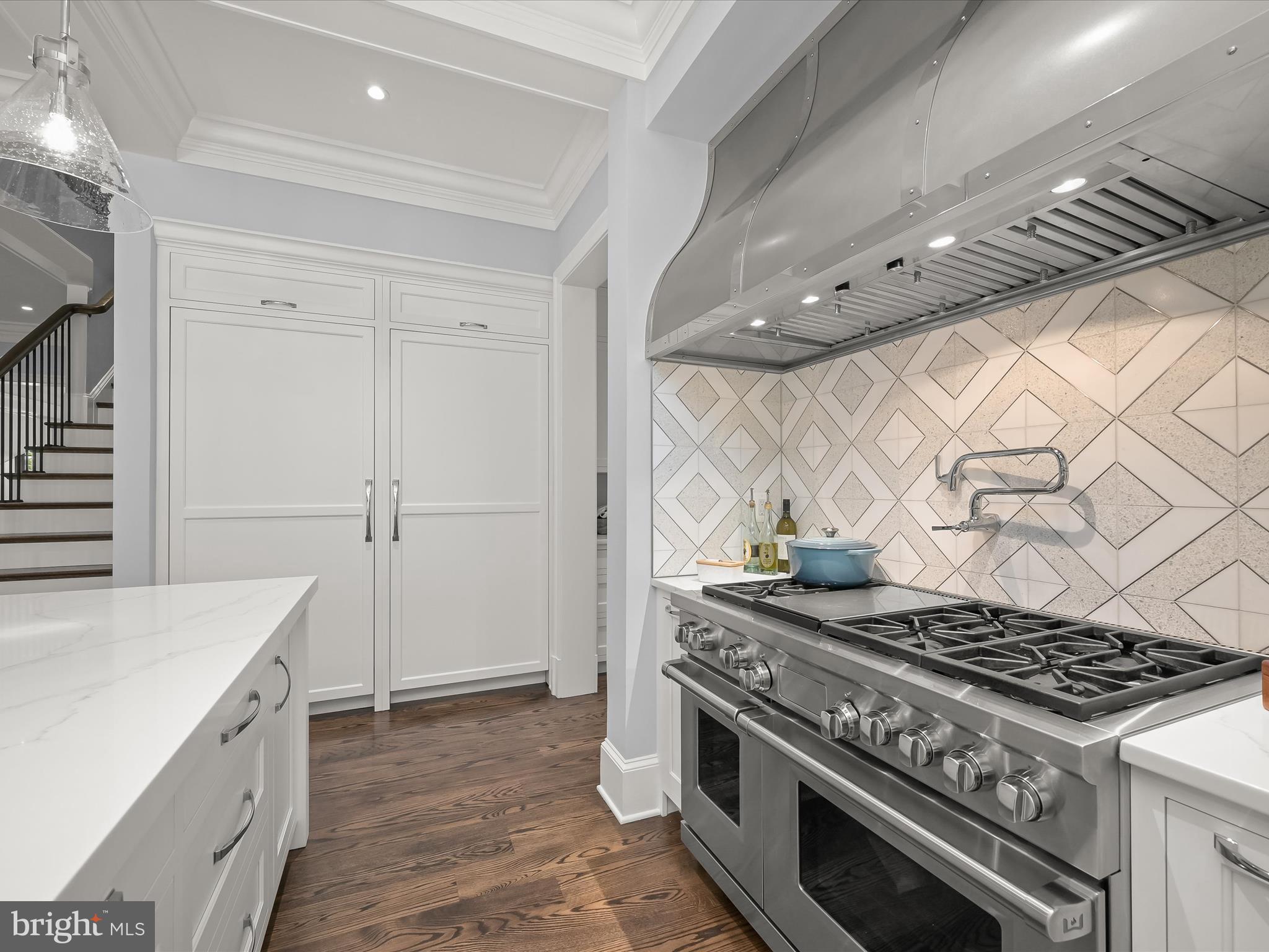 RIVERWOOD - Residential