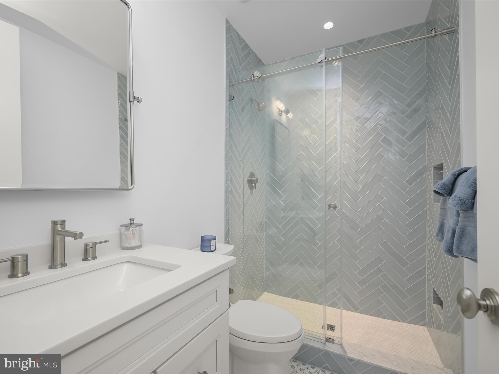 RIVERWOOD - Residential