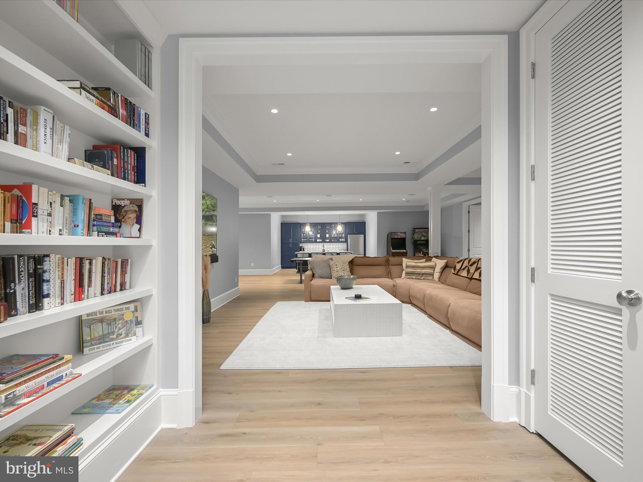 RIVERWOOD - Residential