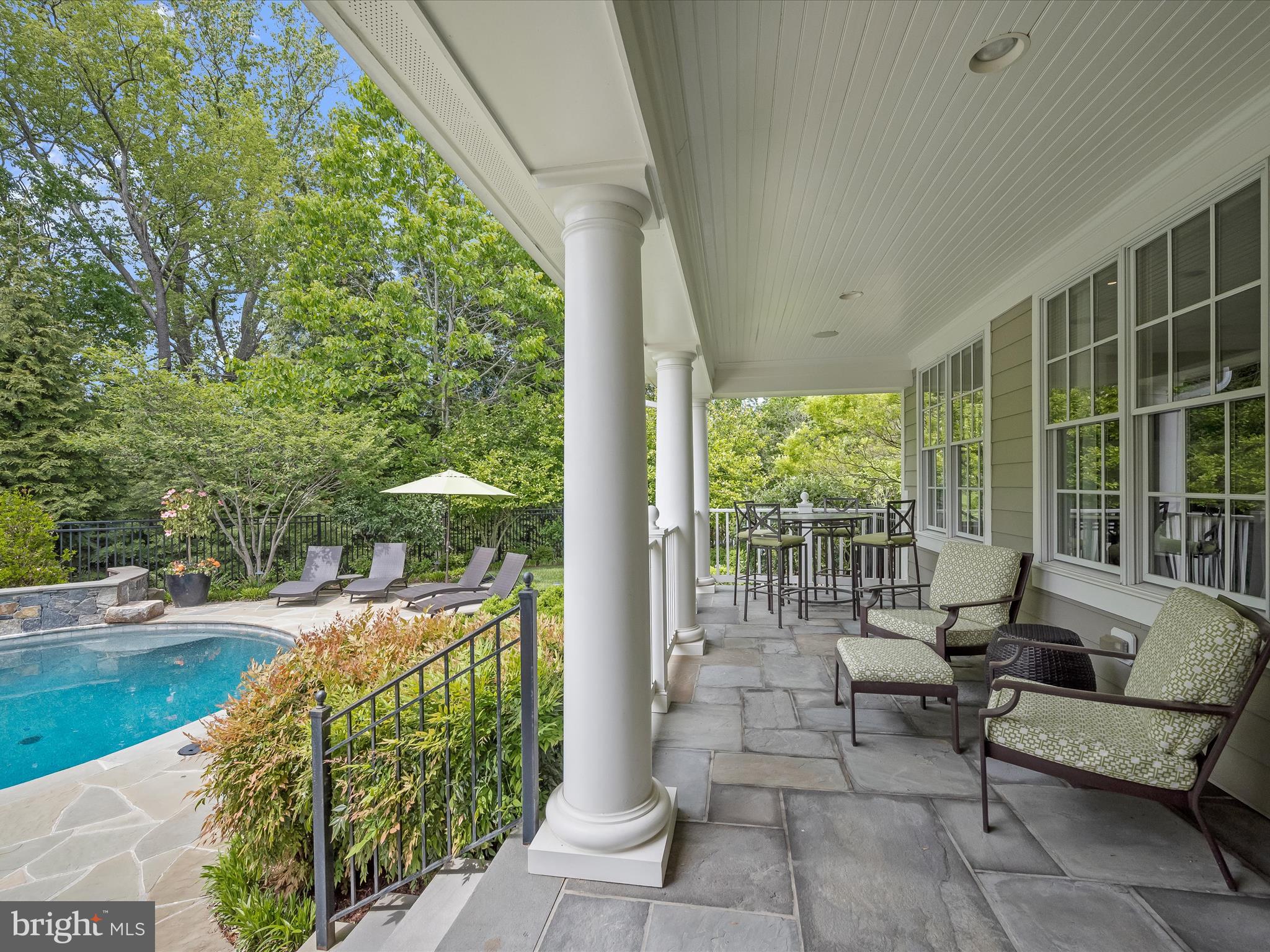 RIVERWOOD - Residential